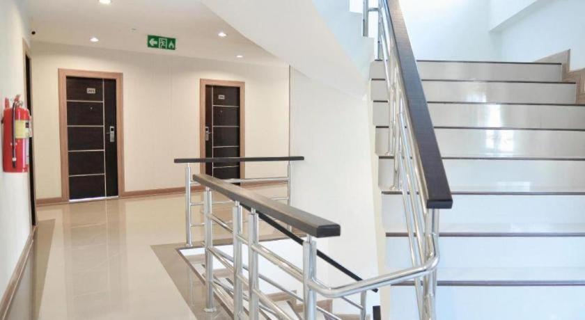 The Y Residence Chiang Mai Bagian luar foto